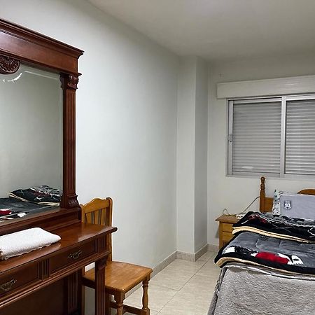 Habitacion Individual En Granada Buitenkant foto