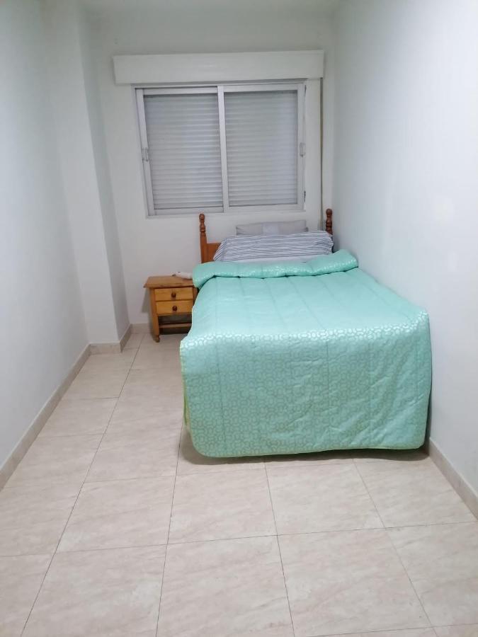 Habitacion Individual En Granada Buitenkant foto