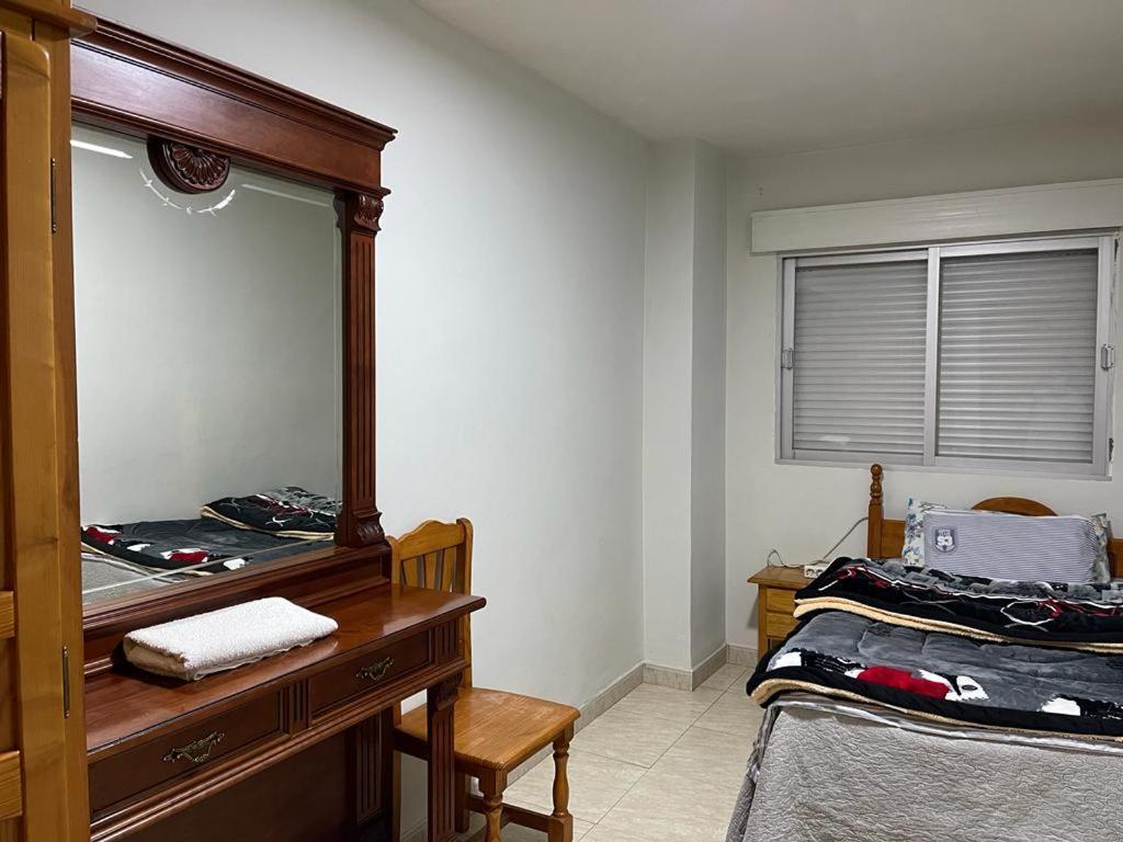 Habitacion Individual En Granada Buitenkant foto
