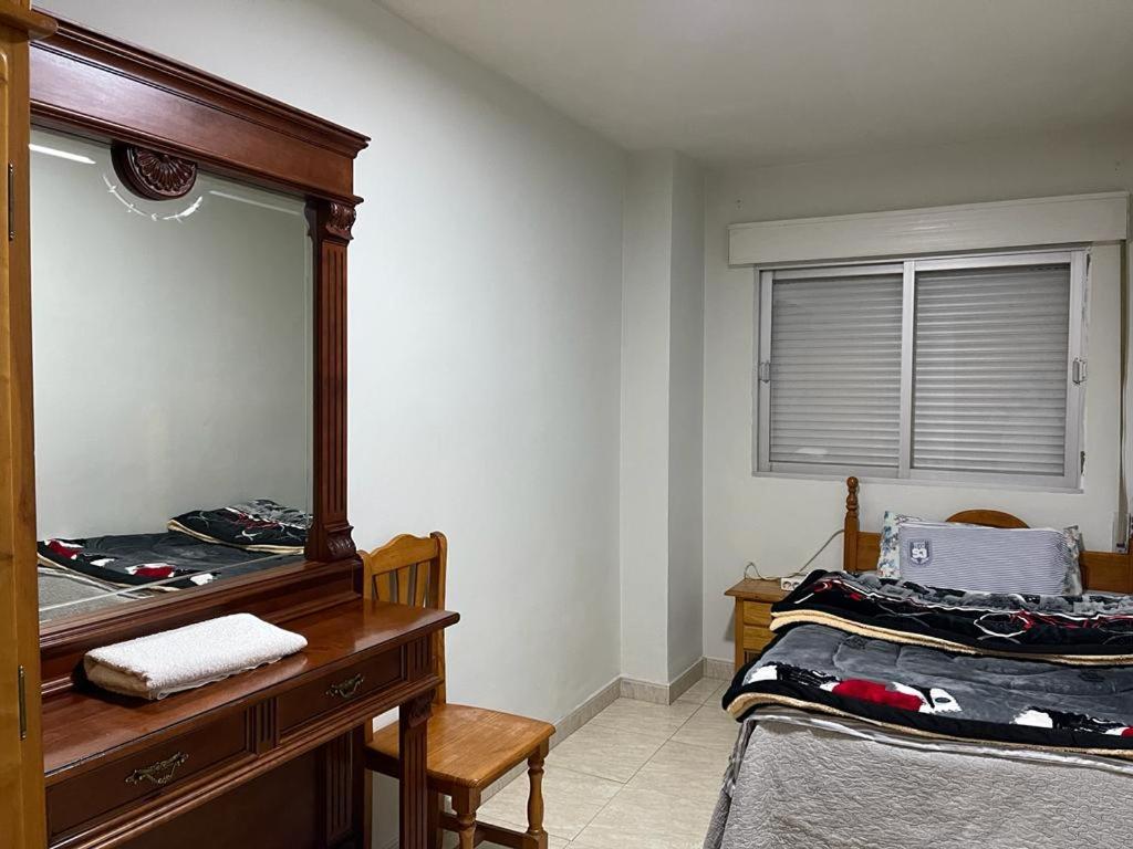 Habitacion Individual En Granada Buitenkant foto